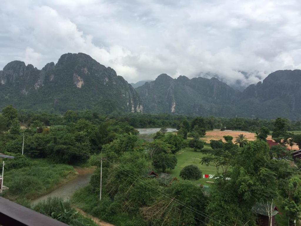 Happy River View Hotel 방 비엥 외부 사진