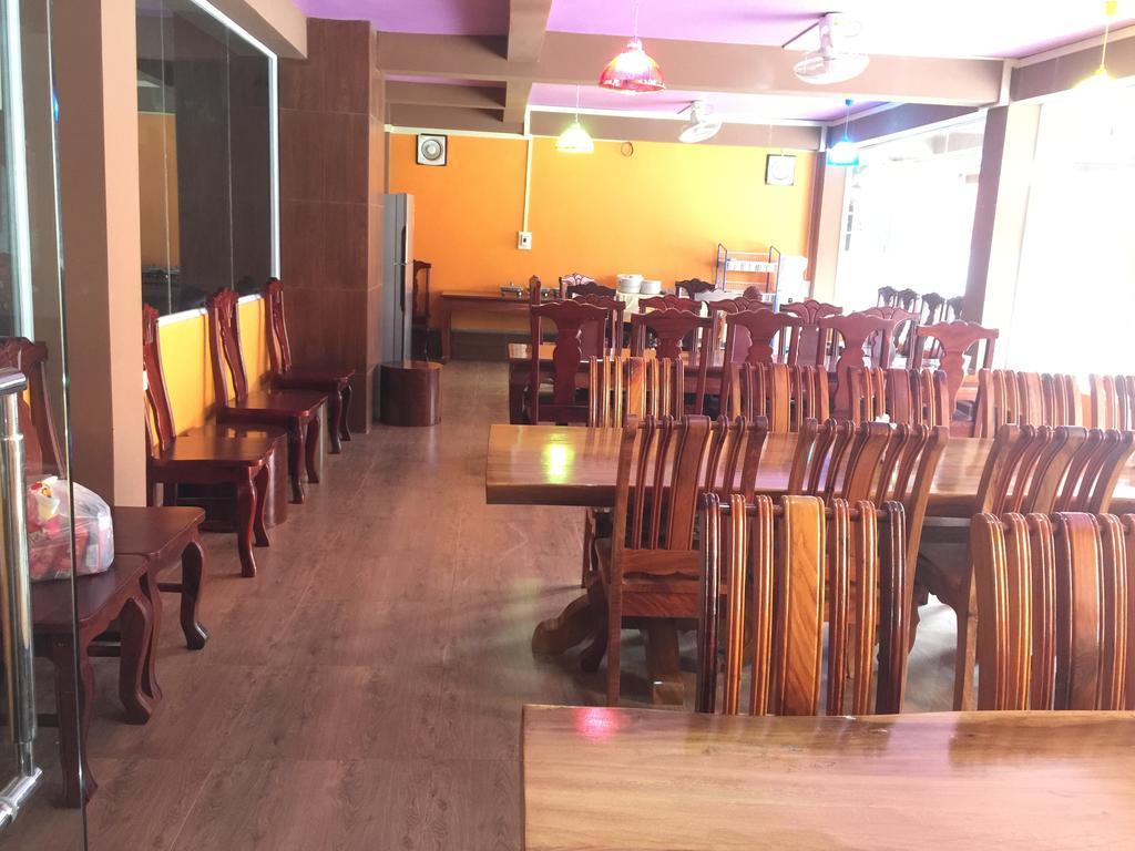 Happy River View Hotel 방 비엥 외부 사진