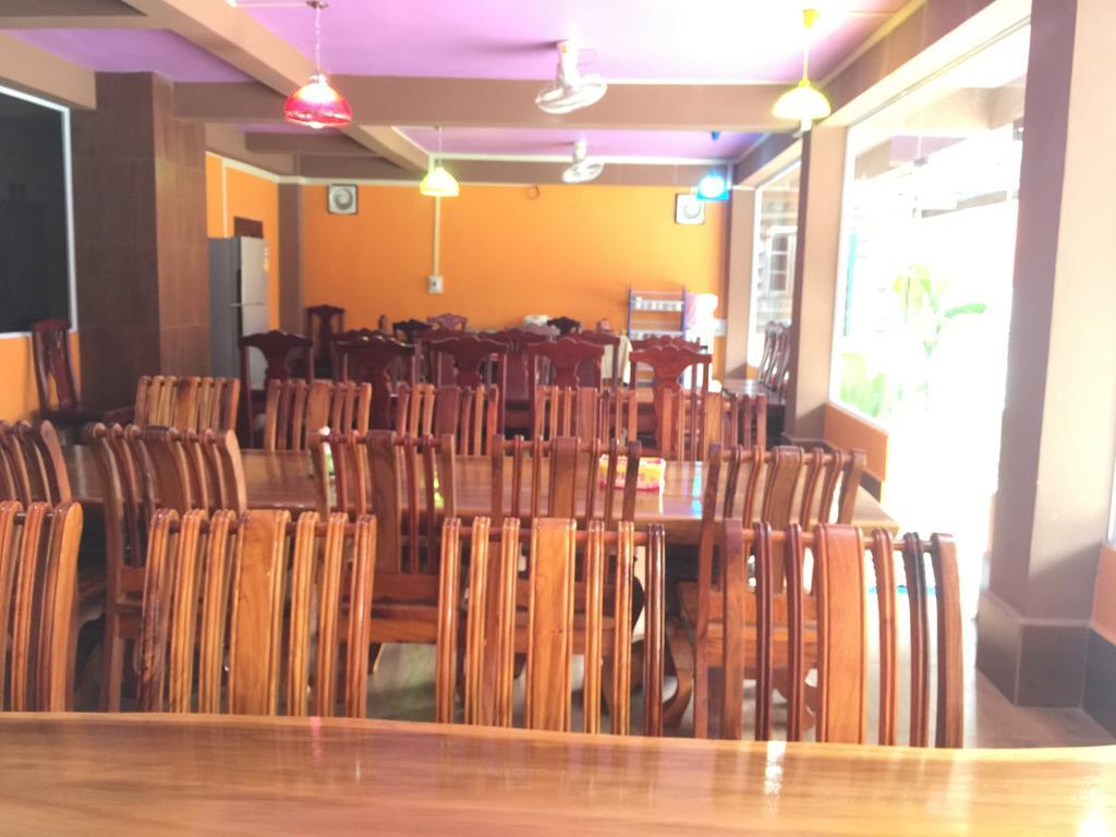 Happy River View Hotel 방 비엥 외부 사진