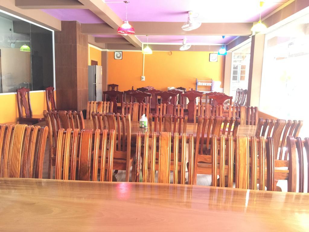 Happy River View Hotel 방 비엥 외부 사진
